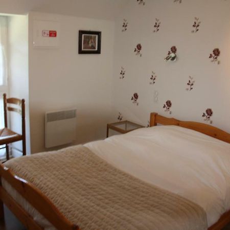 Auberge De Saint Julien Aux Bois Exteriör bild