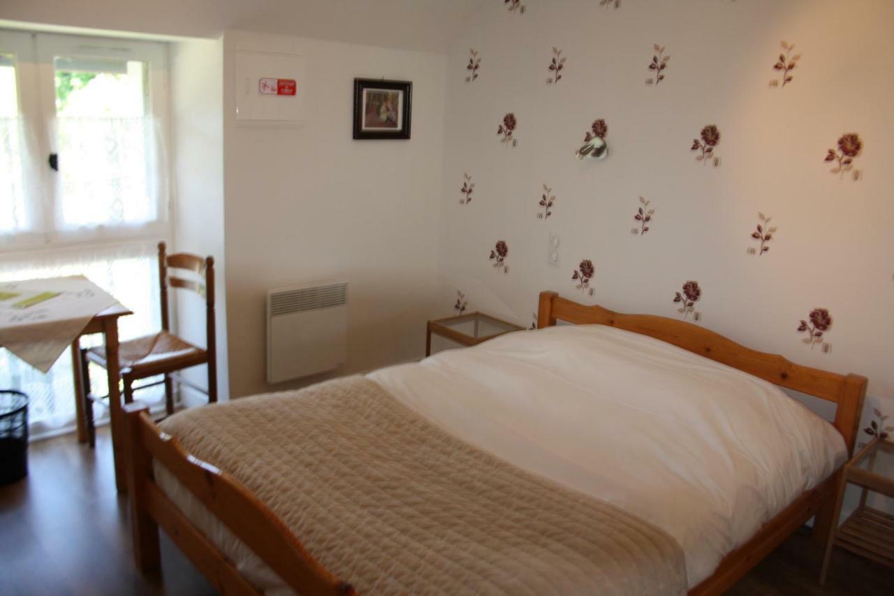 Auberge De Saint Julien Aux Bois Exteriör bild